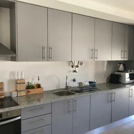 Boutique With Sea View & Balcony Apartament
